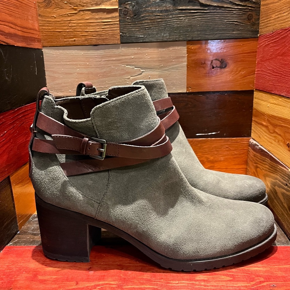 Sam Edelman grey suede ankle boots with brown leather straps, thick heel